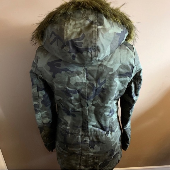 Super cozy faux fur camo jacket - Picture 4 of 9